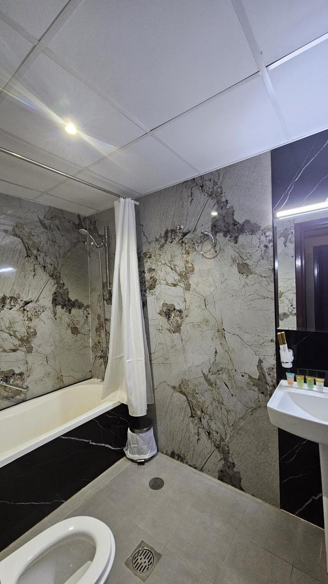 Sea Shore Hotel Apartment Khorfakkan Khor Fakkan Dış mekan fotoğraf